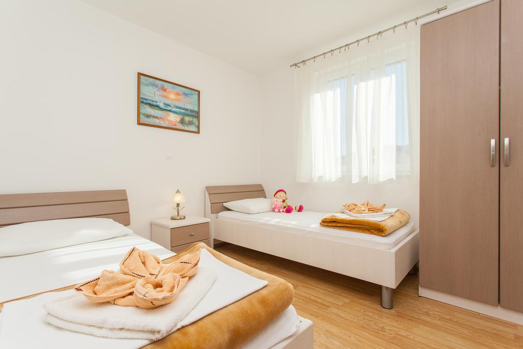 Apartments Mia บัชกา ภายนอก รูปภาพ