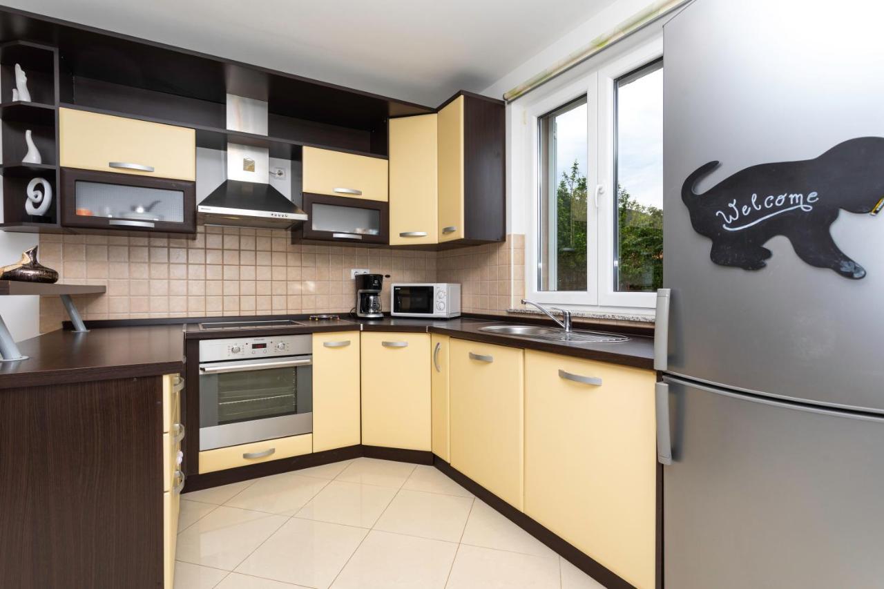 Apartments Mia บัชกา ภายนอก รูปภาพ